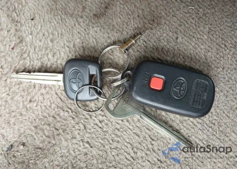 2005 Toyota Camry Le z USA, uszkodzony, nr VIN 4T1BE32K55U005622